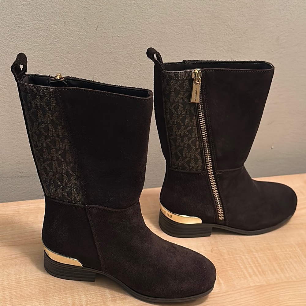 Michael Kors Brown Suede Makysa Gold Accent Side Zip Logo Boots - 10 - New